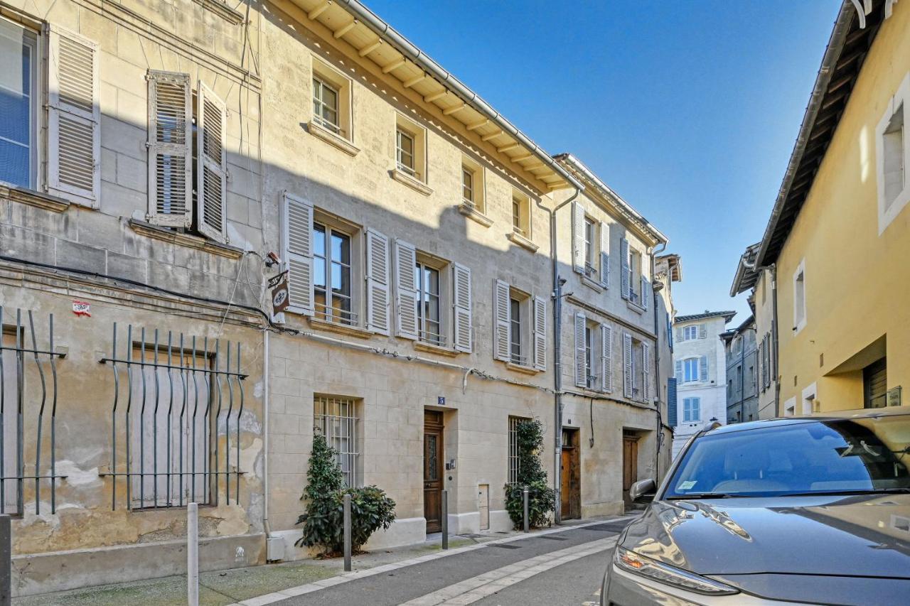 Au Coeur Des Papes, Dans Batisse De Charme Studios & Appartements En Coeur De Ville Avignon Exterior photo